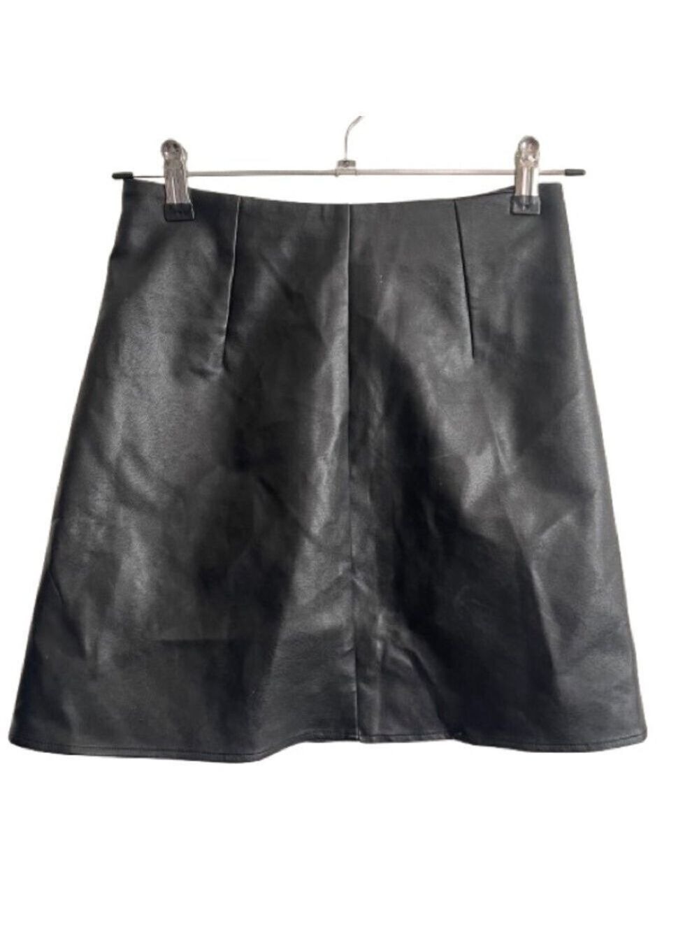 Women’s Beige BoTany Vintage Black Vegan Leather Skirt Size Small! - Picture 3 of 7